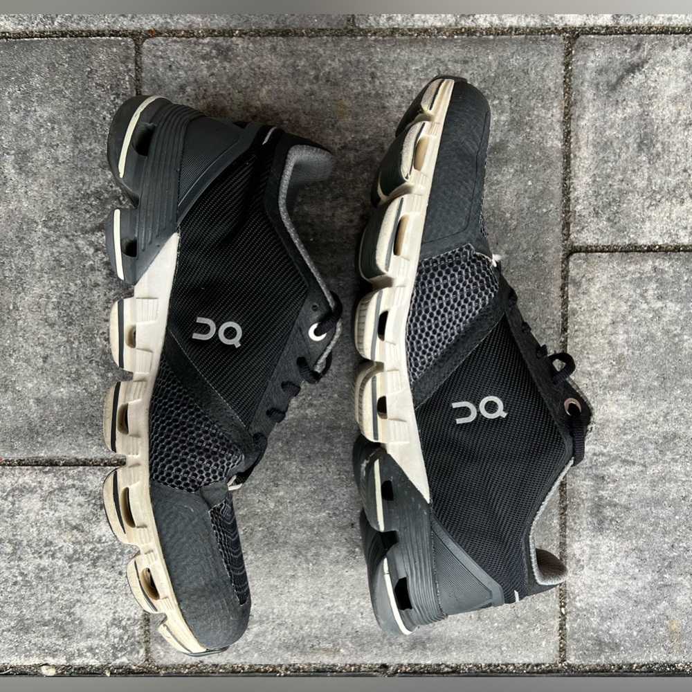 ON CLOUD RUNNING Sneakers-women’s